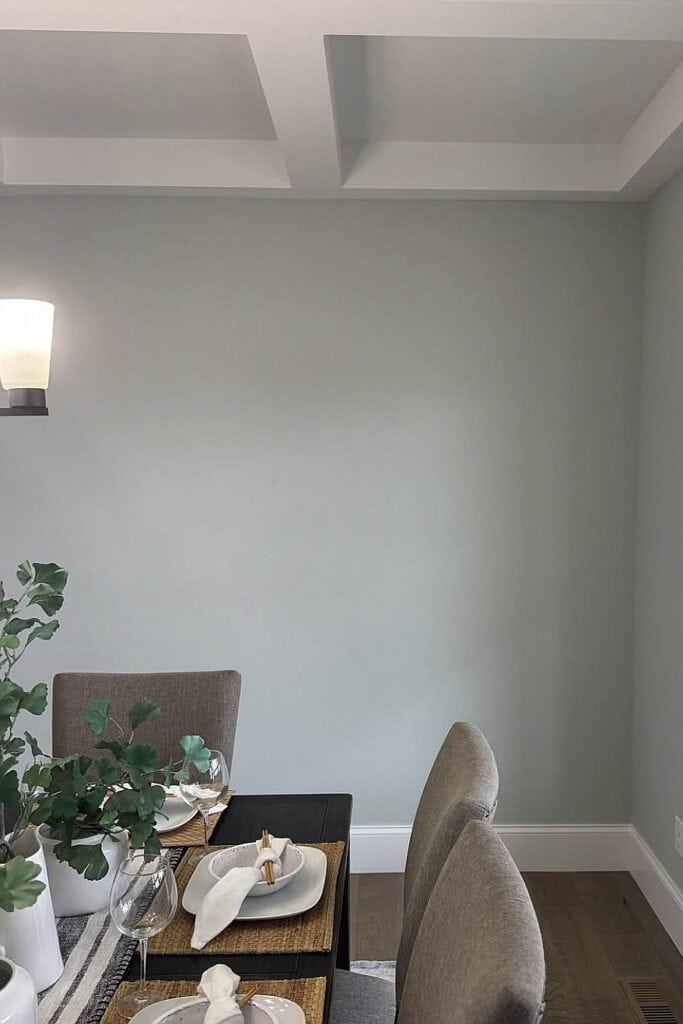 Modern dining room with elegant table setting and stylish decor at The Olive Branch Nest.